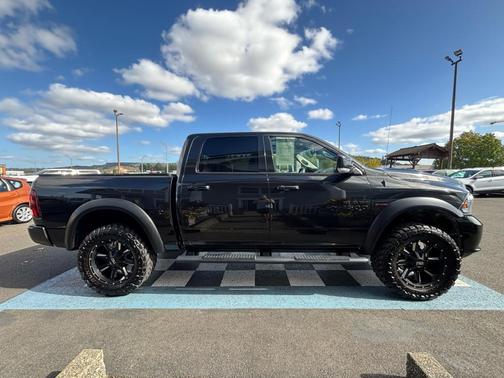 2015 RAM 1500 Sport