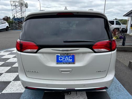 2017 Chrysler Pacifica Limited