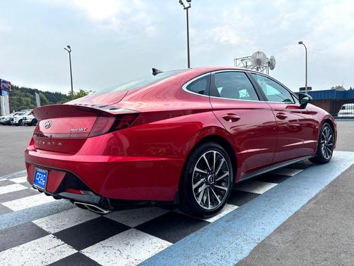 2022 Hyundai SONATA Limited