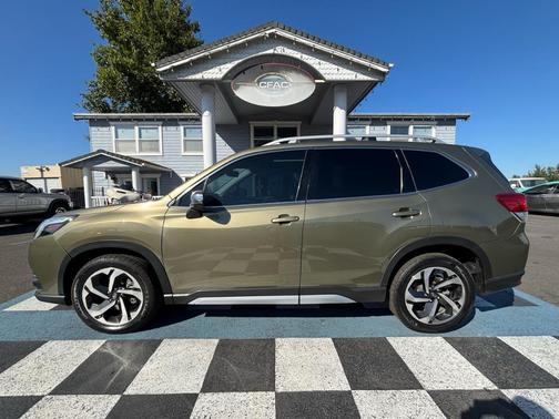 2022 Subaru Forester Touring