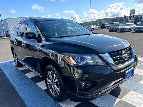 2019 Nissan Pathfinder S