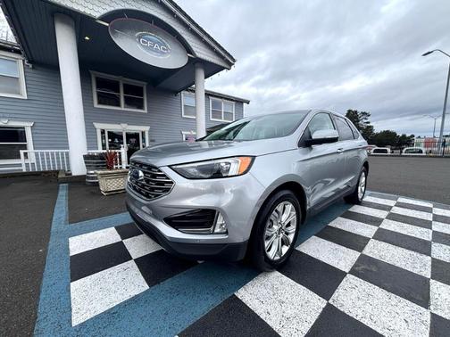 2023 Ford Edge Titanium