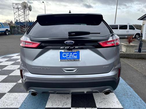 2023 Ford Edge Titanium