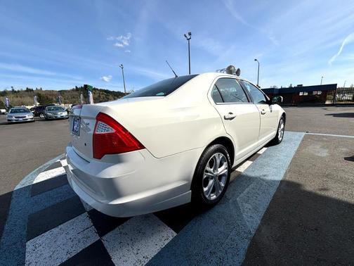 2012 Ford Fusion SE