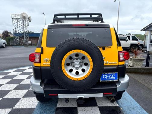 2008 Toyota FJ Cruiser Base (Retail Orders Only) (A5)