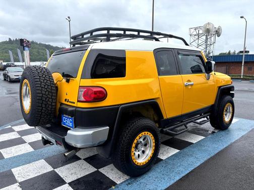 2008 Toyota FJ Cruiser Base (Retail Orders Only) (A5)