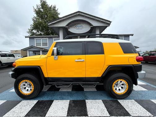 2008 Toyota FJ Cruiser Base (Retail Orders Only) (A5)