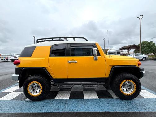 2008 Toyota FJ Cruiser Base (Retail Orders Only) (A5)