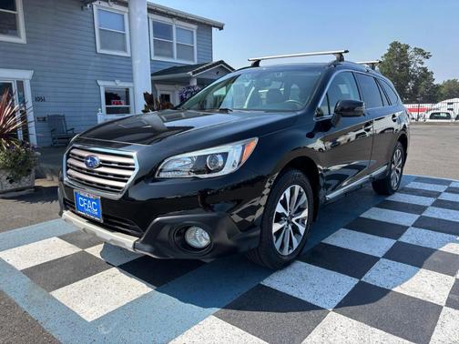 Crystal Black Silica 2017 Subaru Outback 2.5i Touring