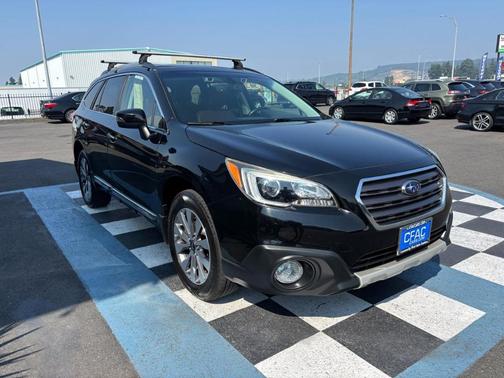 Crystal Black Silica 2017 Subaru Outback 2.5i Touring