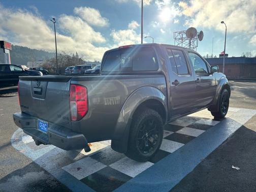 2020 Nissan Frontier SV
