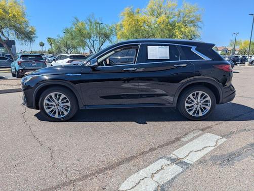 Black Obsidian 2024 INFINITI QX50 LUXE