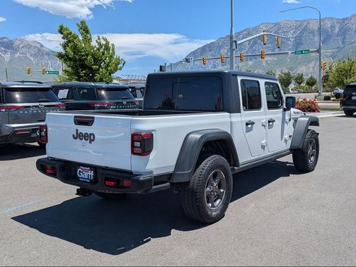 Bright White Clearcoat 2020 Jeep Gladiator Rubicon
