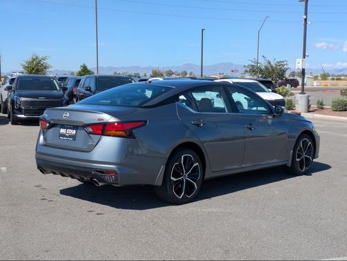 Gun Metallic 2024 Nissan Altima SR Intelligent AWD