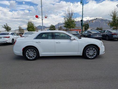 Bright White Clearcoat 2021 Chrysler 300 Touring