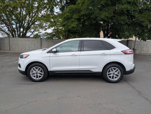 Oxford White 2023 Ford Edge SEL