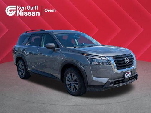 Gun Metallic 2024 Nissan Pathfinder SV 4WD