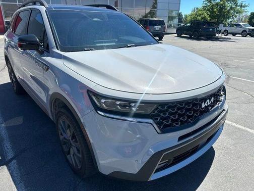 Wolf Gray 2022 Kia Sorento SX