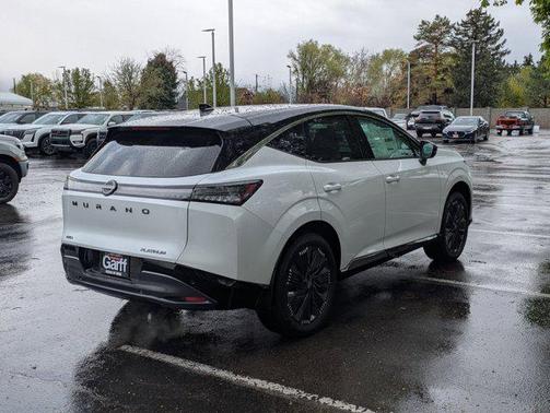 Everest White Pearl Tricoat/Super Black 2026 Nissan Murano Platinum