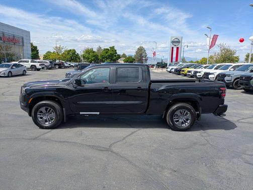 Super Black 2026 Nissan Frontier SV