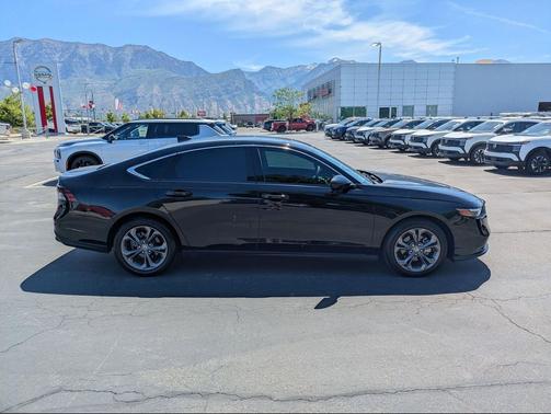 Crystal Black Pearl 2023 Honda Accord EX
