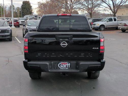 Super Black 2026 Nissan Frontier SV