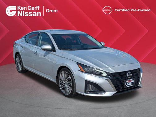 Brilliant Silver Metallic 2023 Nissan Altima 2.5 SL