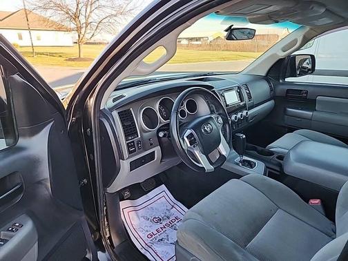 2016 Toyota Sequoia SR5