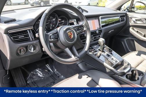 2023 Porsche Macan Base