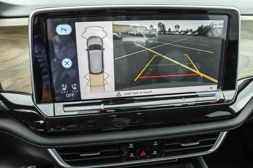 2025 Volkswagen Atlas 2.0T SE