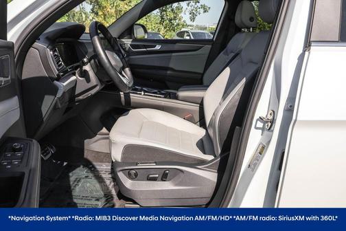 2024 Volkswagen Atlas Cross Sport 2.0T SEL R-Line