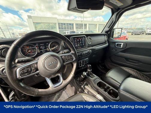 Black Clearcoat 2021 Jeep Wrangler Unlimited Sahara Altitude