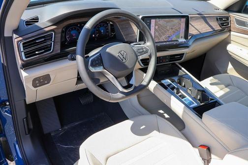 2025 Volkswagen Atlas 2.0T SEL