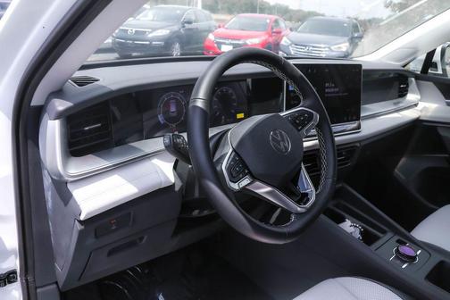 2025 Volkswagen Tiguan 2.0T SE