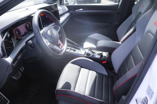 2025 Volkswagen Golf GTI 2.0T SE