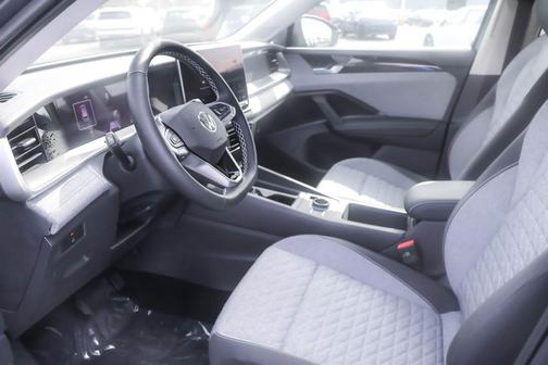 2025 Volkswagen Tiguan 2.0T S