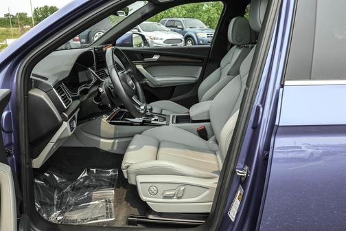 2022 Audi Q5 45 S line quattro Premium