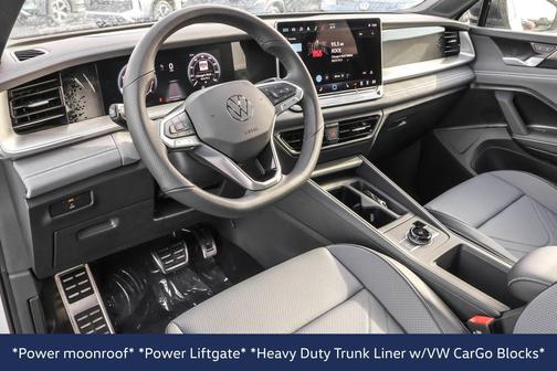 2025 Volkswagen Tiguan 2.0T SE R-Line Black