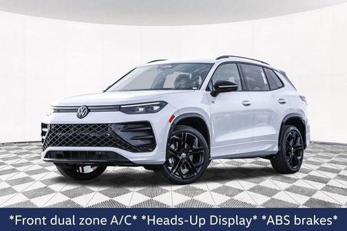 2025 Volkswagen Tiguan 2.0T SE R-Line Black