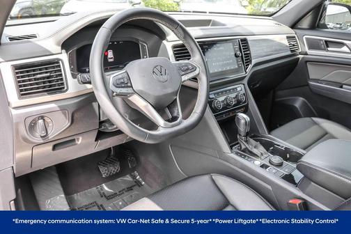 Deep Black Pearl Effect 2023 Volkswagen Atlas Cross Sport 3.6L V6 SE w/Technology
