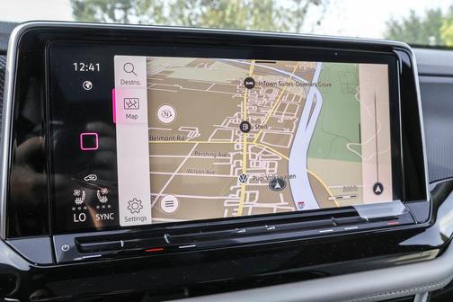 2026 Volkswagen Atlas Cross Sport 2.0T SEL Premium R-Line