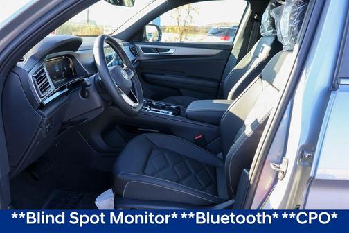 2025 Volkswagen Atlas Cross Sport 2.0T SE w/Technology