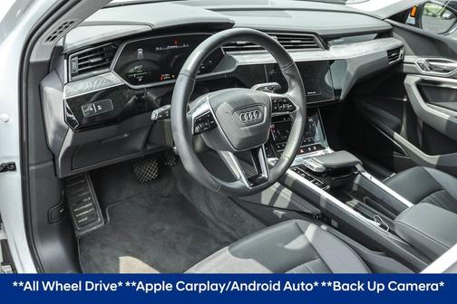 2022 Audi e-tron S line Premium