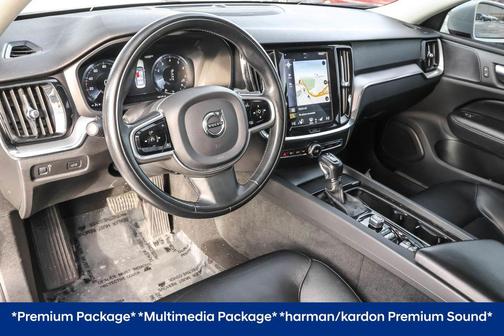 2020 Volvo S60 T6 Momentum