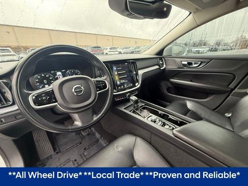 2020 Volvo S60 T6 Momentum
