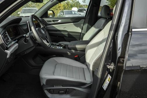 2025 Volkswagen Atlas Cross Sport 2.0T SEL