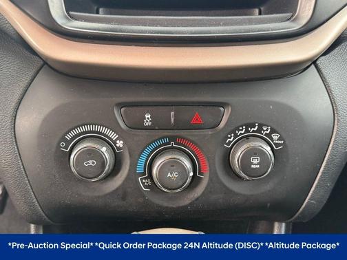 2017 Jeep Cherokee Sport