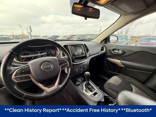 2017 Jeep Cherokee Sport