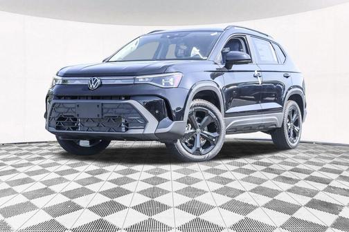 2025 Volkswagen Taos 1.5T SE Black