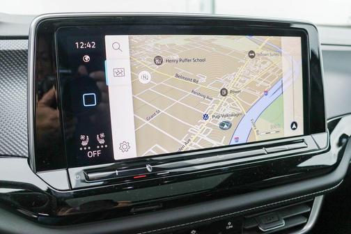 2026 Volkswagen Atlas Cross Sport 2.0T SEL R-Line Black